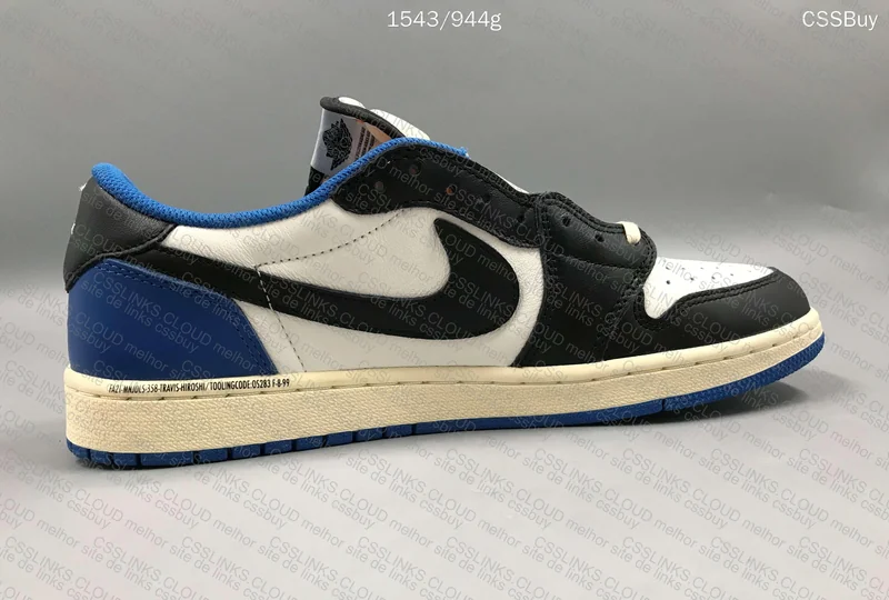 AJ1 Low fragment X Travis Scott 4