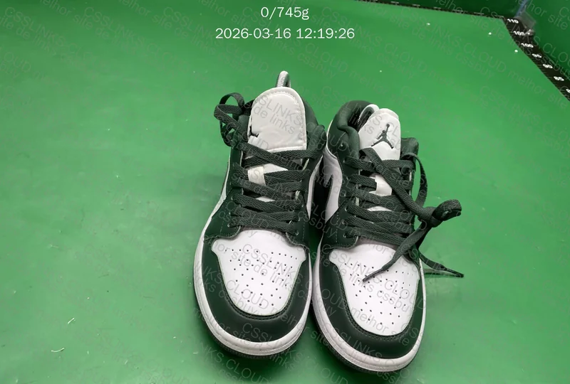 AJ1 LOW GALACTIC JADE BLIND BOX 3