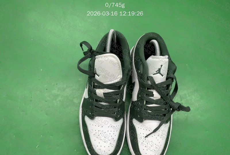 AJ1 LOW GALACTIC JADE BLIND BOX 5
