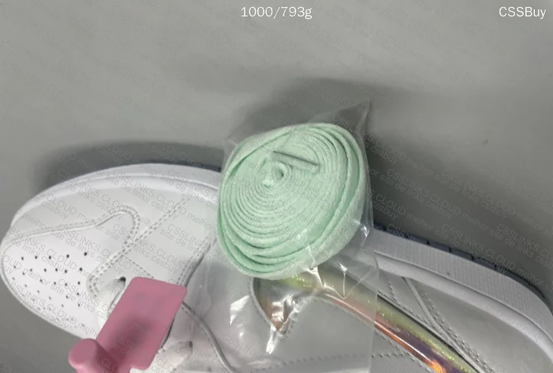 AJ1 low “Glitter Swoosh” 8