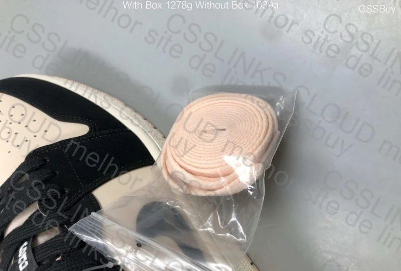 AJ1 low Guava Ice 4