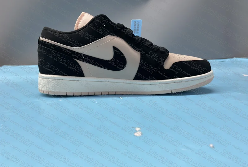 AJ1 Low Guava Ice 6