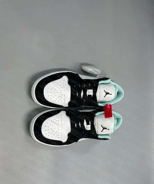 AJ1 LOW GX 90y ³ 2