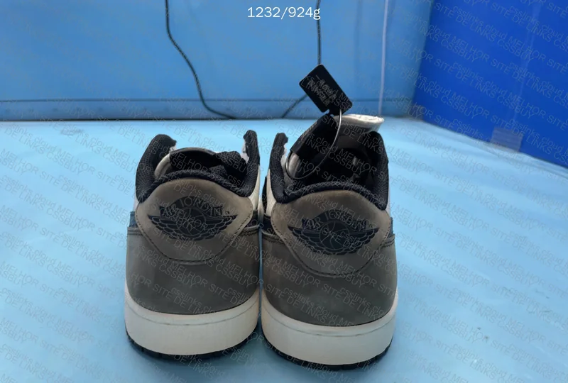 AJ1 Low Mocha 3