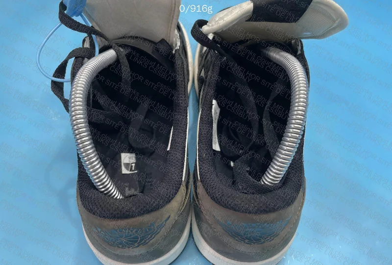AJ1 Low Mocha - DT
