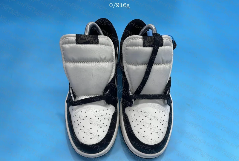 AJ1 Low Mocha - DT 3