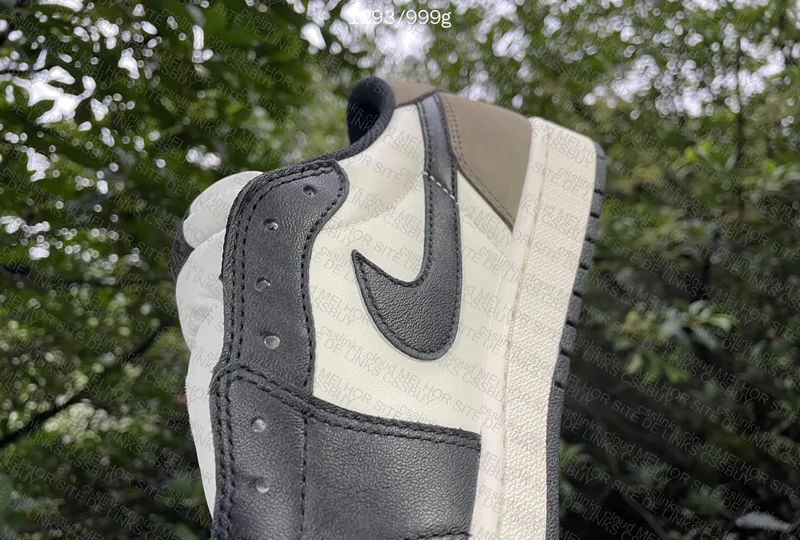 AJ1 low Mocha (Sale) 8