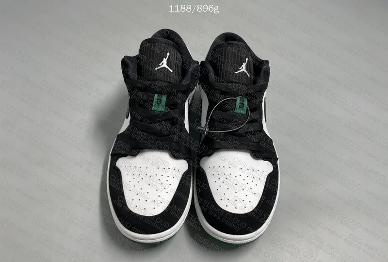 AJ1 Low Mystic Green 2