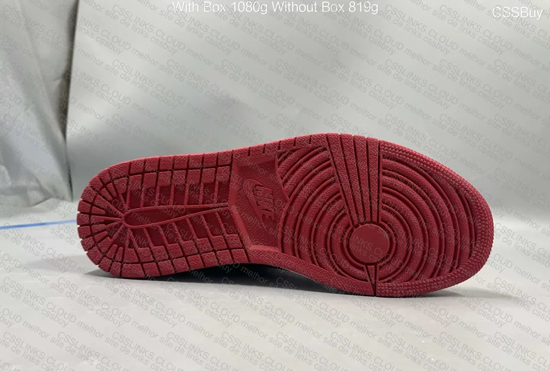 AJ1 Low OG Chicago 4