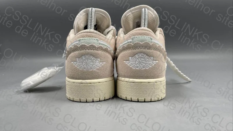 AJ1 Low (OVO) 3