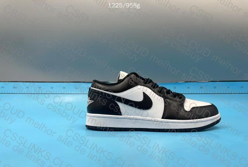 aj1 low panda 3