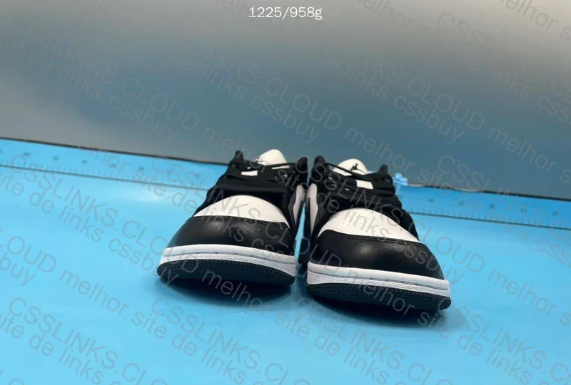 aj1 low panda 7