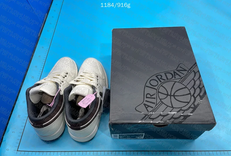 AJ1 Low Premium Pale Ivory 4