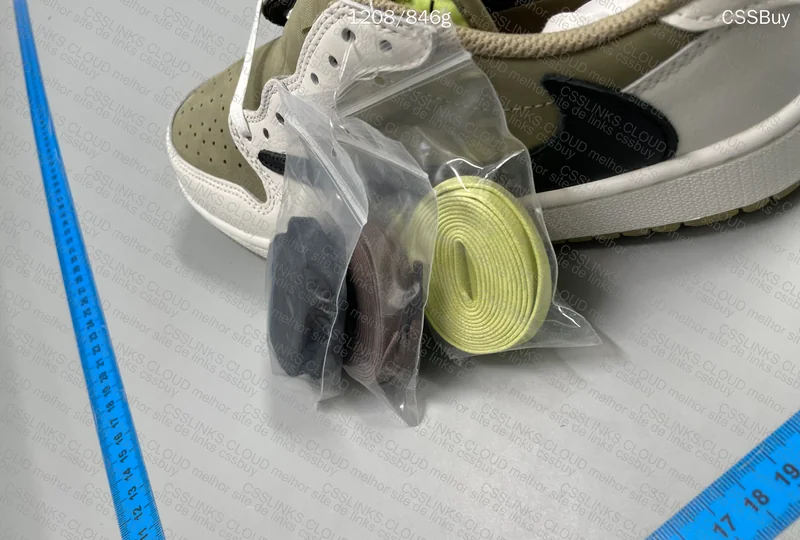 AJ1 LOW REVERSE GOLF TRAVIS SCOTT "OLIVE" 5