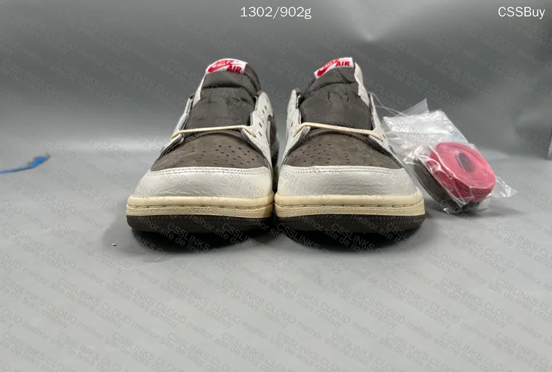 AJ1 Low Reverse Mocha 3