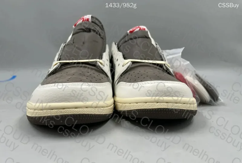 AJ1 low reverse mocha 2