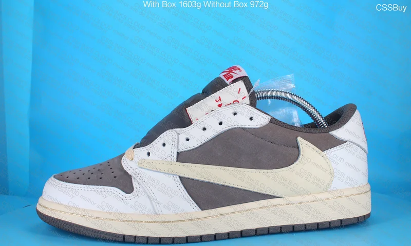 AJ1 LOW REVERSE MOCHA 148¥ 4