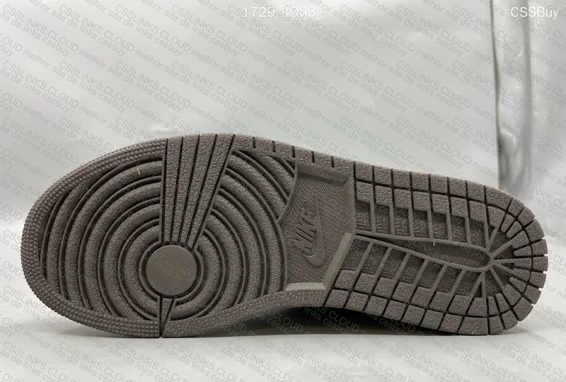 AJ1 Low Reverse Mocha, Please Check 6