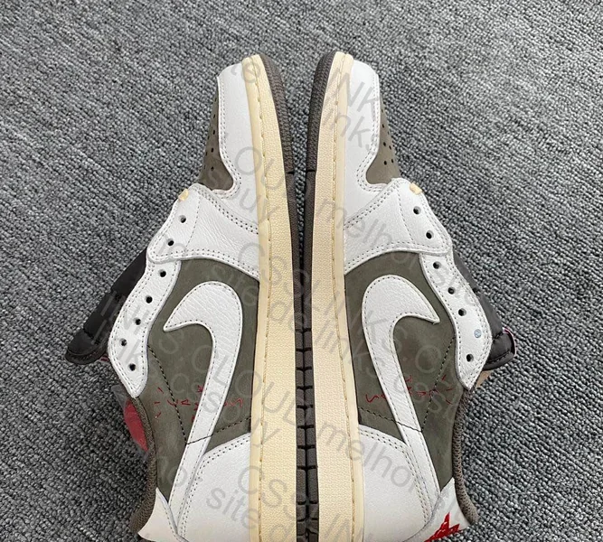 AJ1 Low Reverse Mocha OVO 4