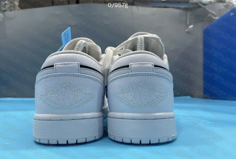 AJ1 Low Reverse Panda - DT 3