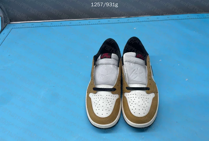 Aj1 low rookie of the year