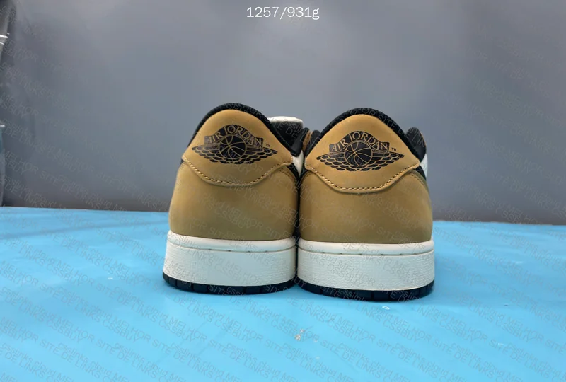 Aj1 low rookie of the year 3