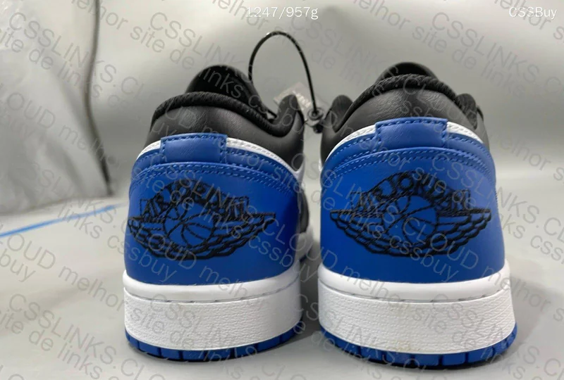 AJ1 LOW ROYAL TOE 2
