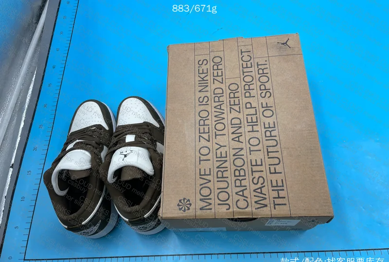 AJ1 Low (70y Sale) 7