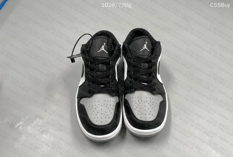AJ1 LOW SMOKE GREY TOE