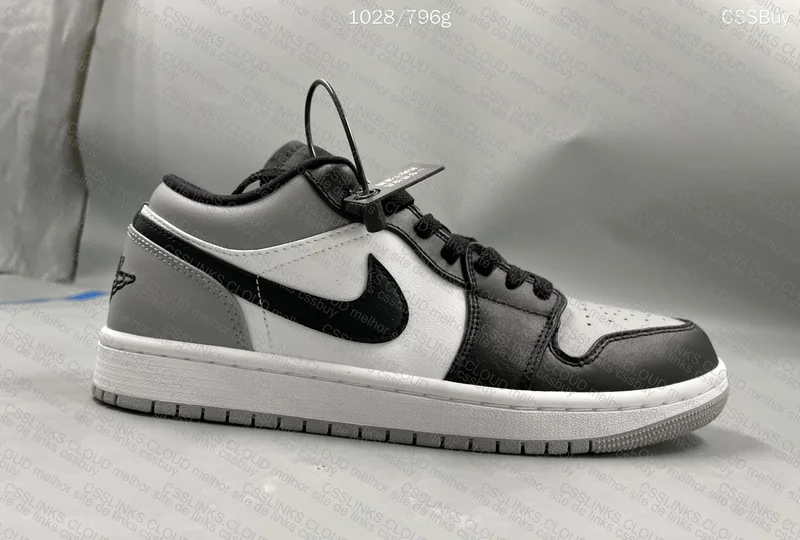 AJ1 LOW SMOKE GREY TOE 3