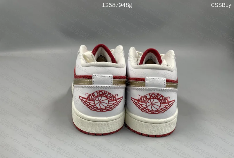 AJ1 Low Spades 3
