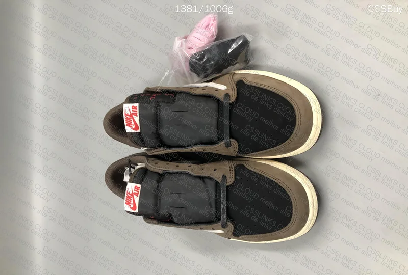 AJ1 Low- Travis