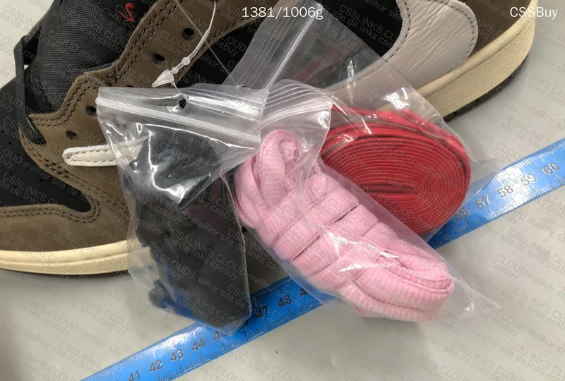AJ1 Low- Travis 7