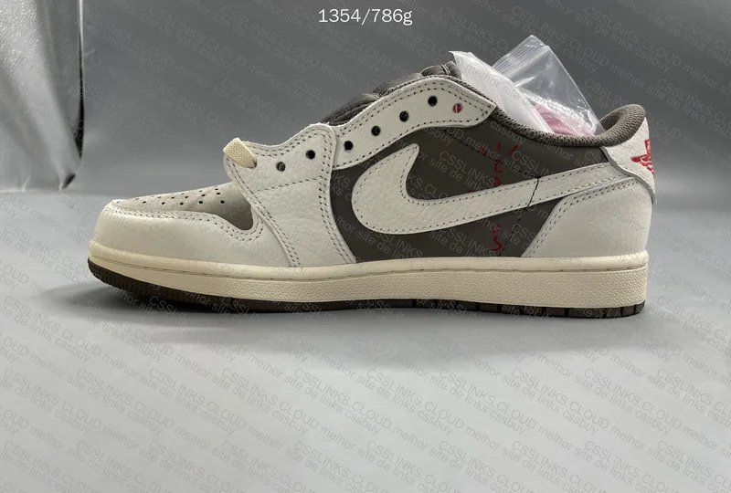aj1 low travis 5