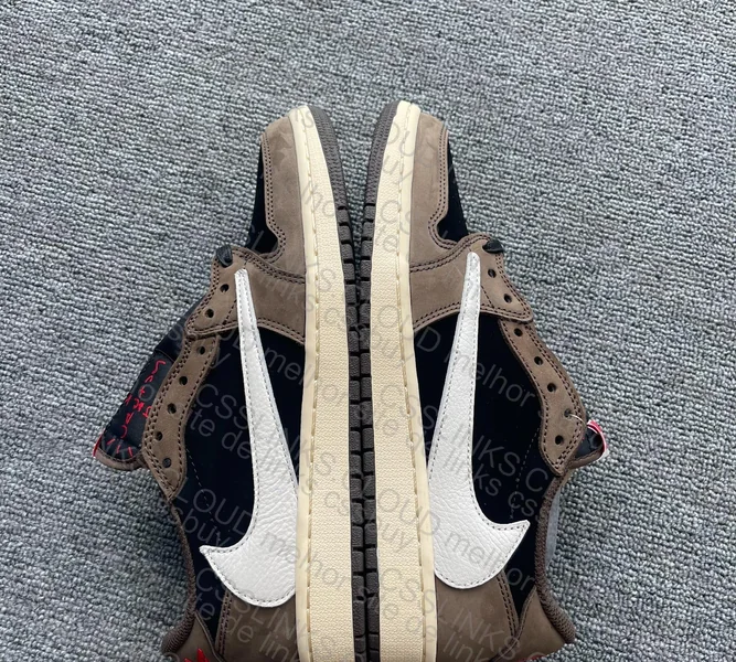 AJ1 LOW TRAVIS DARK MOCHA 2