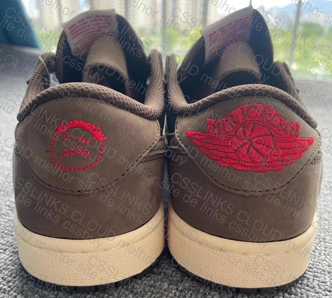 AJ1 LOW TRAVIS DARK MOCHA 5