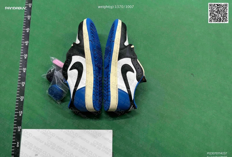 aj1 low Travis fragment 139 Y 4