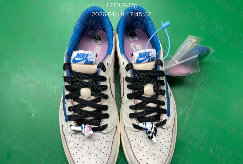 aj1 low travis fragment 4