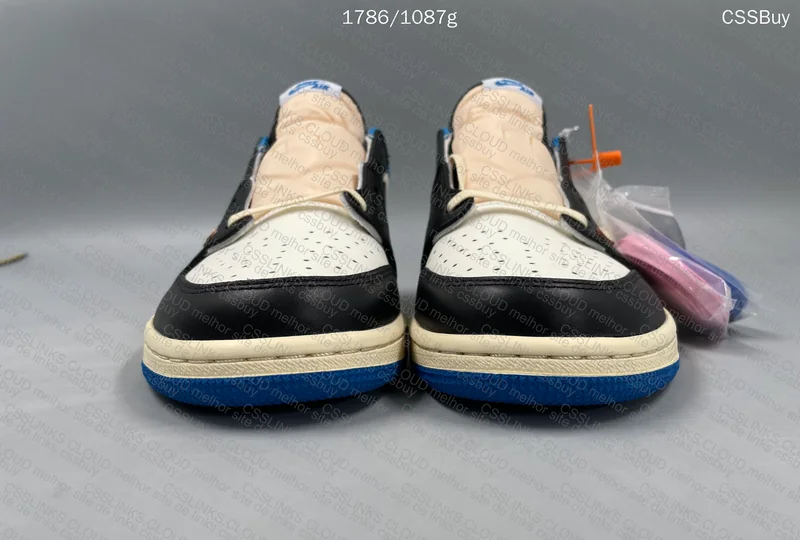 AJ1 Low Travis Fragment (GL or RL?) Opinions on Being Identical?