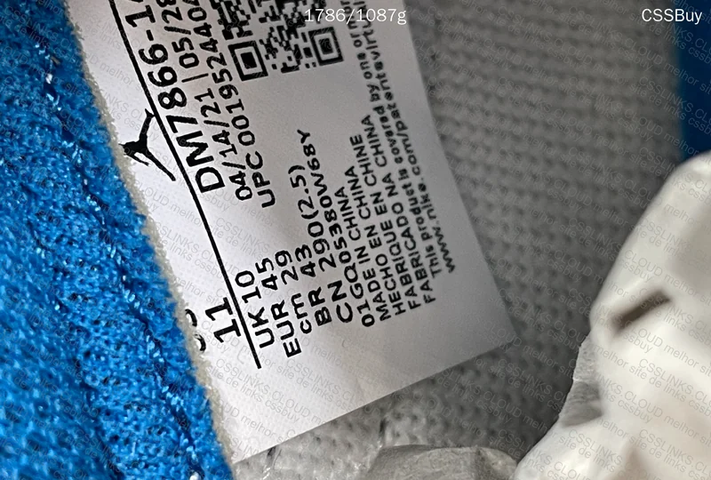 AJ1 Low Travis Fragment (GL or RL?) Opinions on Being Identical? 3