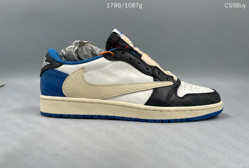 AJ1 Low Travis Fragment (GL or RL?) Opinions on Being Identical? 4
