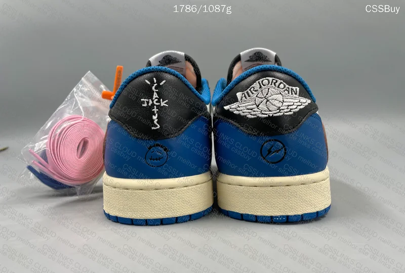 AJ1 Low Travis Fragment (GL or RL?) Opinions on Being Identical? 6