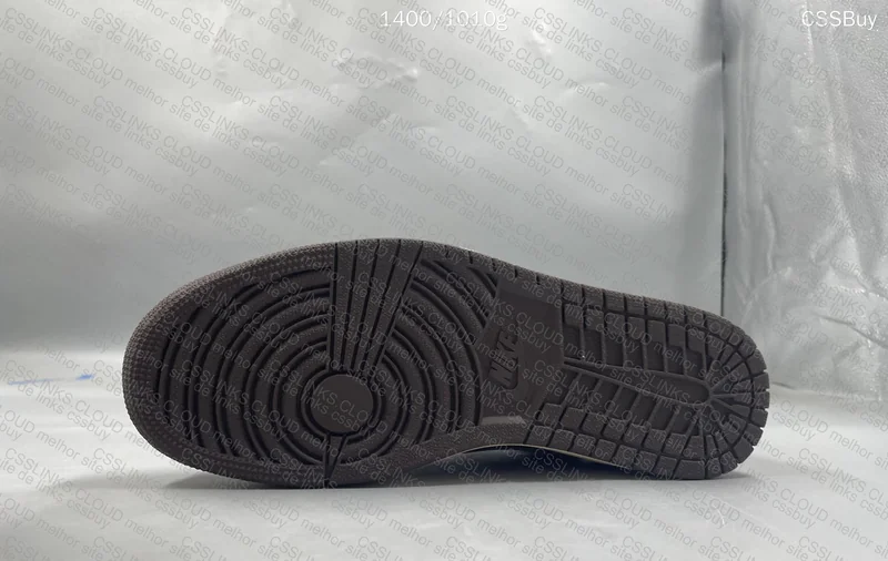 AJ1 Low Travis Mocha 6