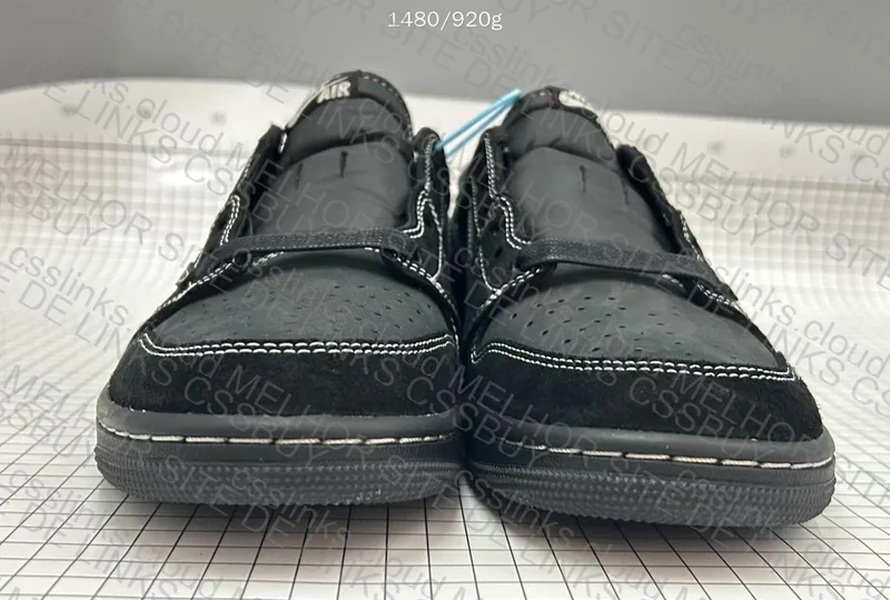 AJ1 Low Travis Phantom OVO 8