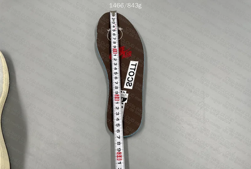 AJ1 Low Travis Reverse Mocha FK 8