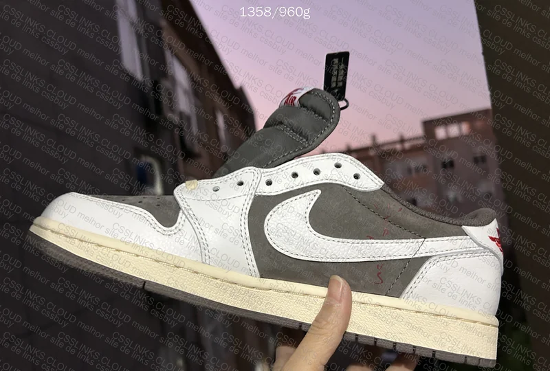 AJ1 Low Travis Reverse Mocha PK 4.0 9