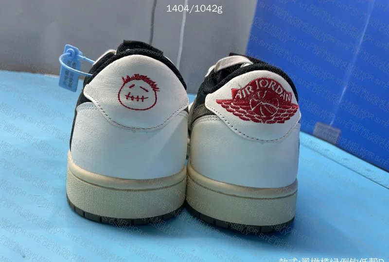 AJ1 Low Travis Scott 3