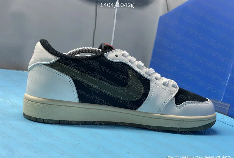 AJ1 Low Travis Scott 4