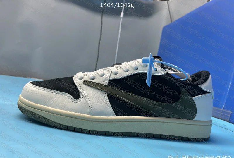 AJ1 Low Travis Scott 5