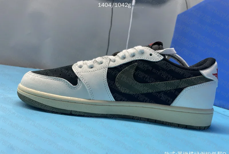 AJ1 Low Travis Scott 7
